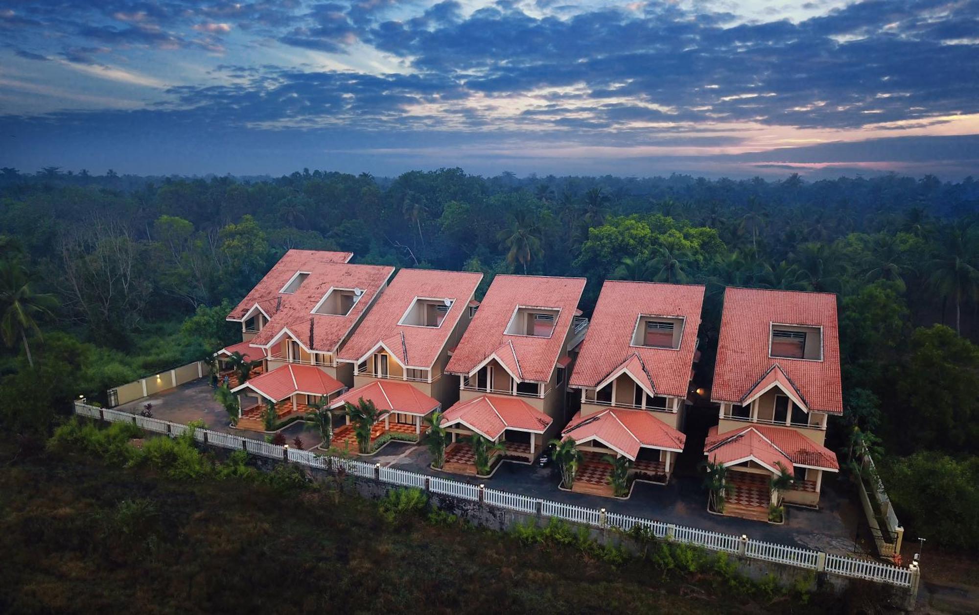 Treehouse Blue Hotel & Villas Colva Bagian luar foto