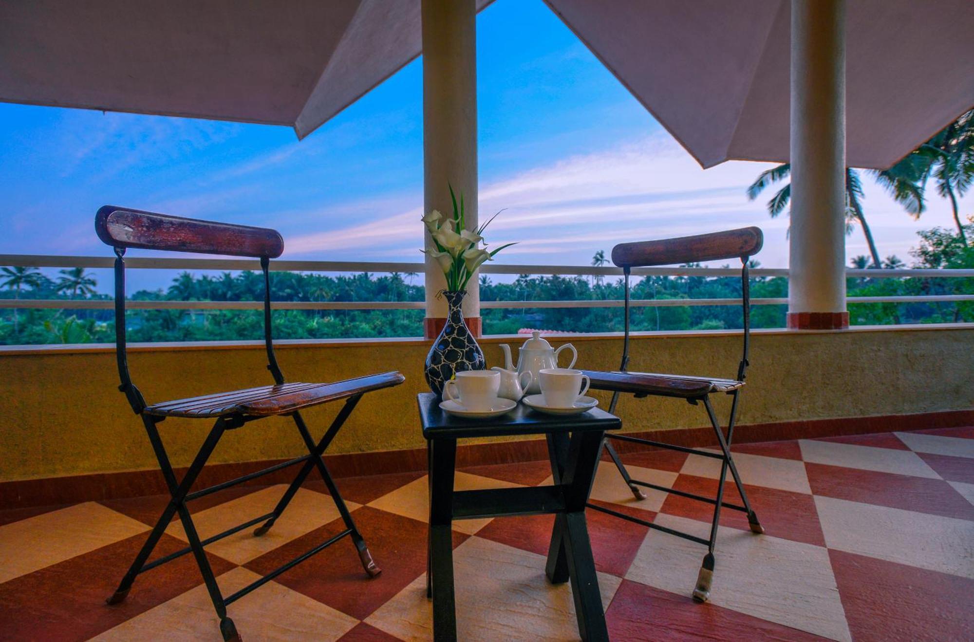 Treehouse Blue Hotel & Villas Colva Bagian luar foto