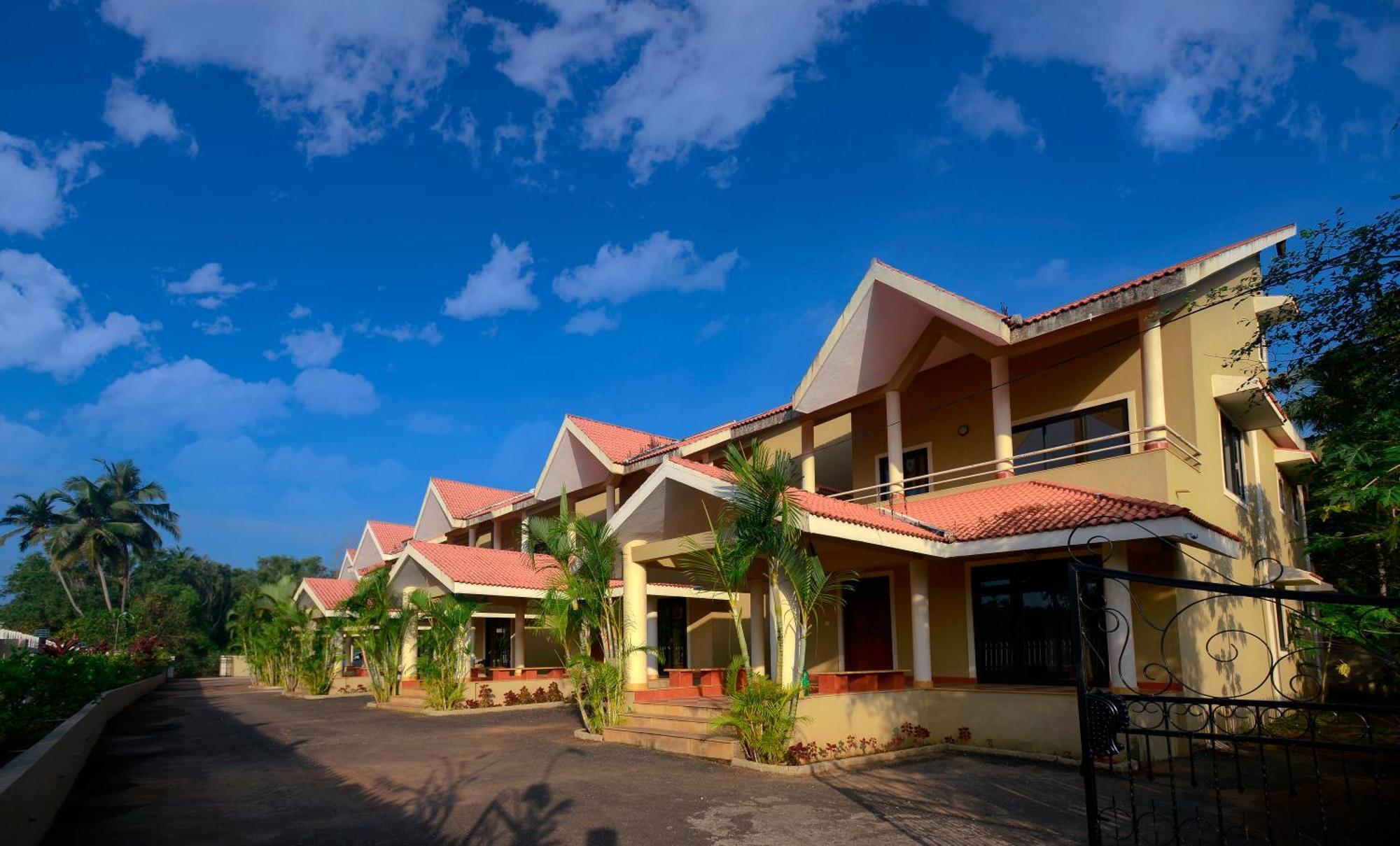 Treehouse Blue Hotel & Villas Colva Bagian luar foto