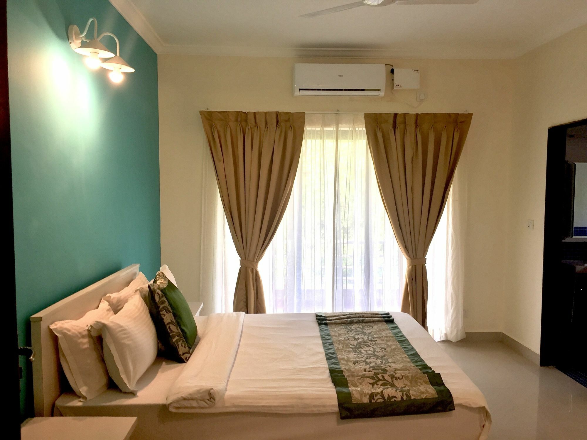 Treehouse Blue Hotel & Villas Colva Bagian luar foto